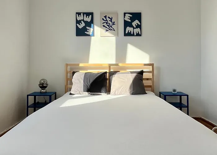 2 Bedrooms Apartment In The Heart Of The City