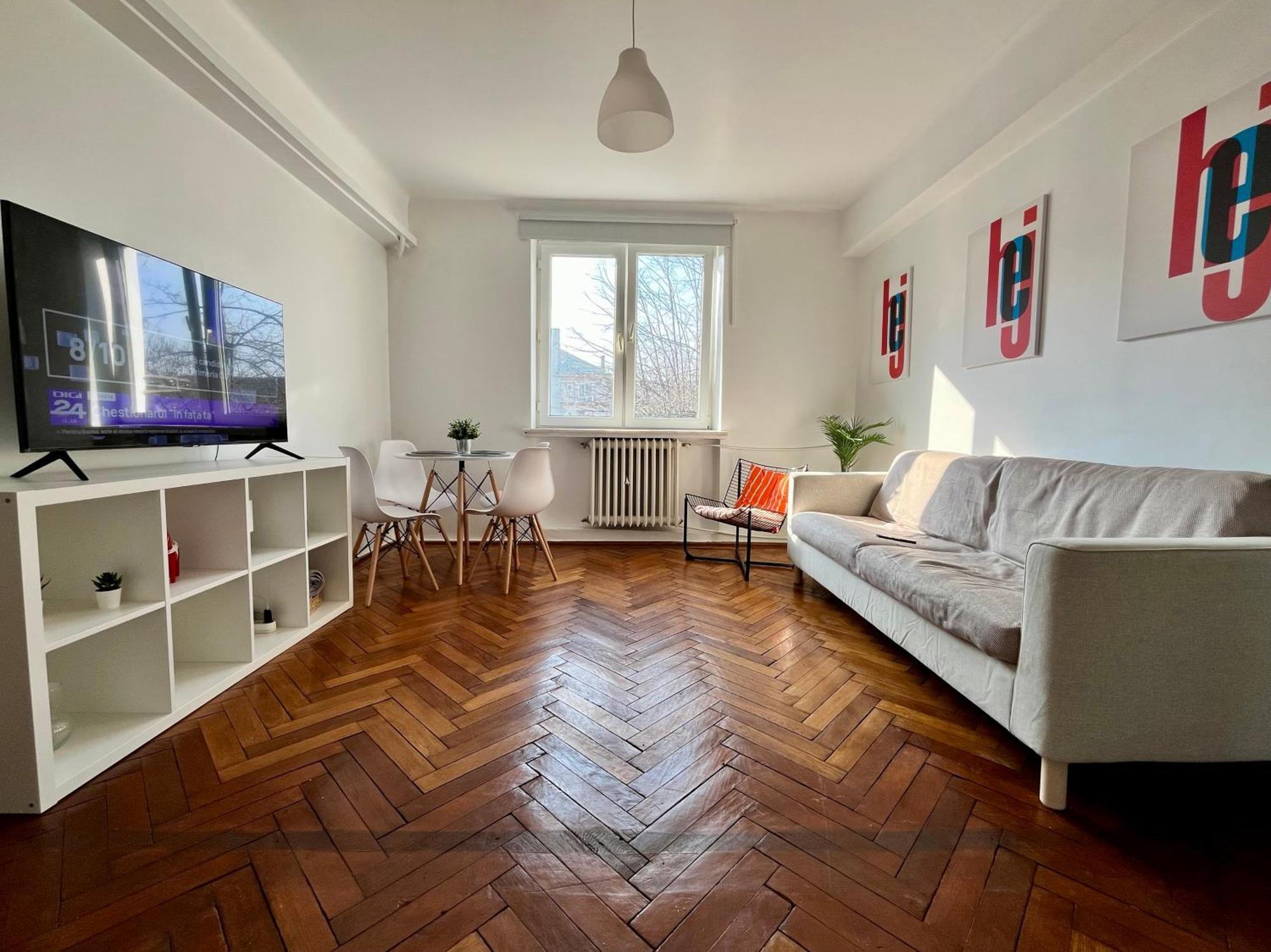 2 Bedrooms In The Heart Of The *